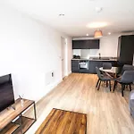 Modern & Bright 1 Bed Apartment In Liverpool
